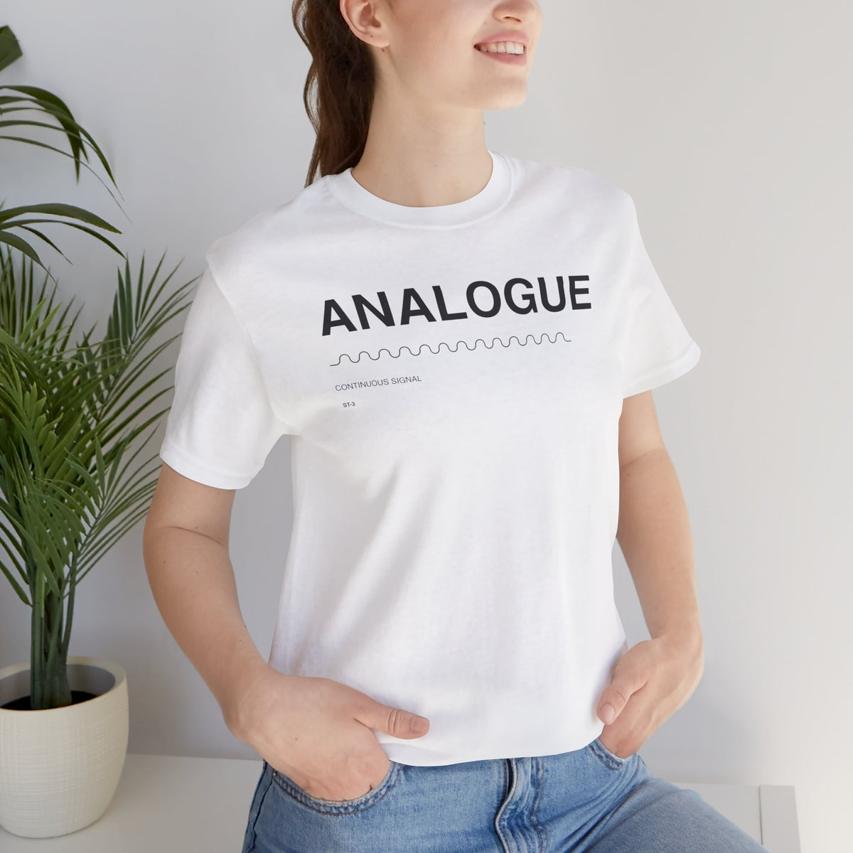 Analogue Tee